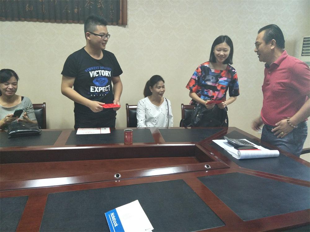 福建易順建筑工程有限公司2017年第一屆：“金秋助學(xué)，學(xué)子圓夢(mèng)，誠(chéng)信你我，感恩社會(huì)”