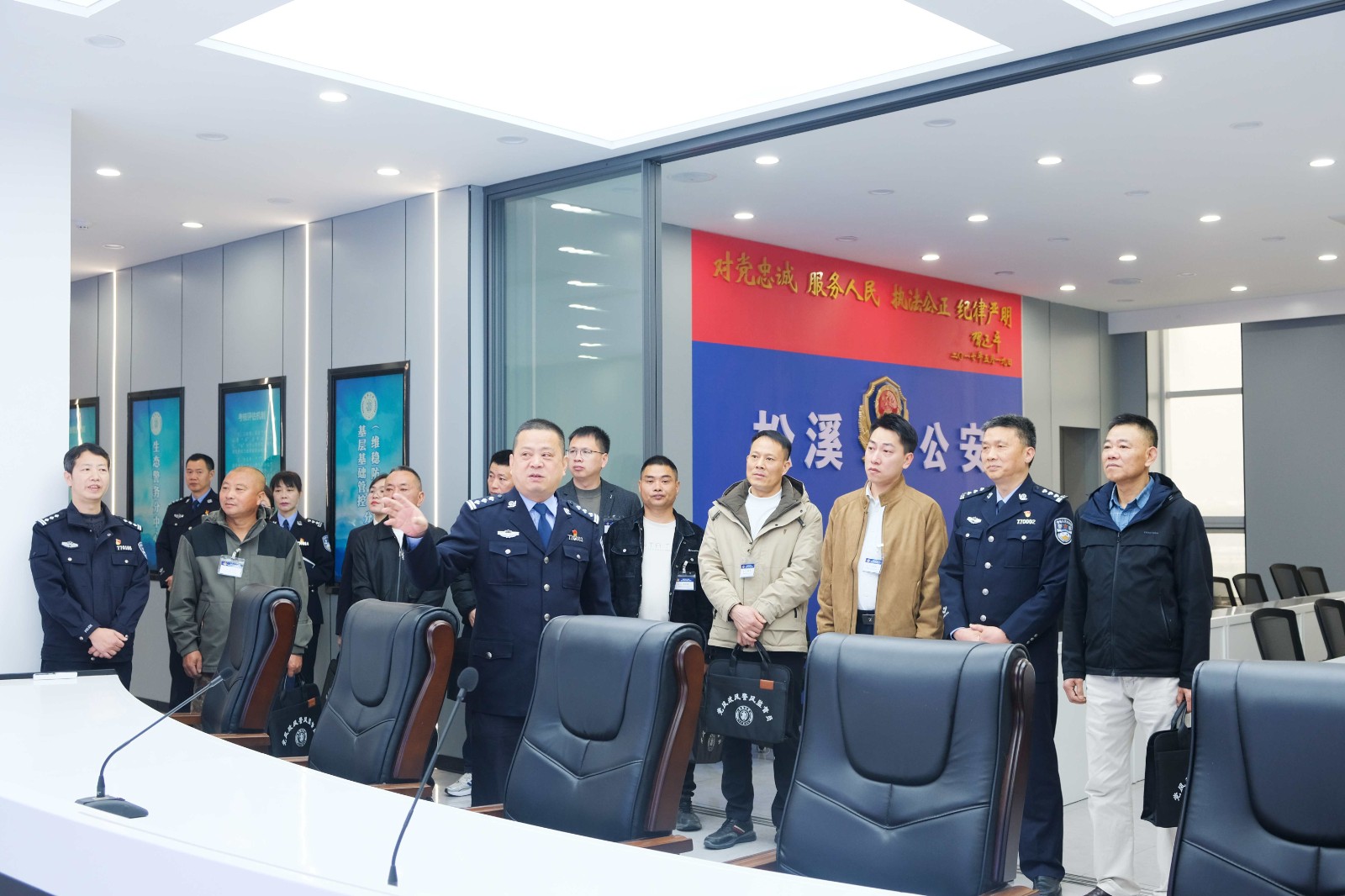 熱烈祝賀易順建工集團(tuán)有限公司總經(jīng)理李晉恒受聘松溪縣公安局黨風(fēng)政風(fēng)警風(fēng)監(jiān)督員